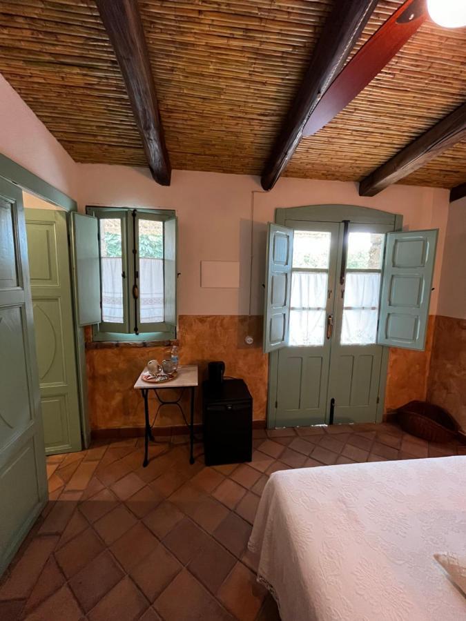 Graziosa Stanza Campidanese Su Segundu Guest House Oristano Eksteriør bilde
